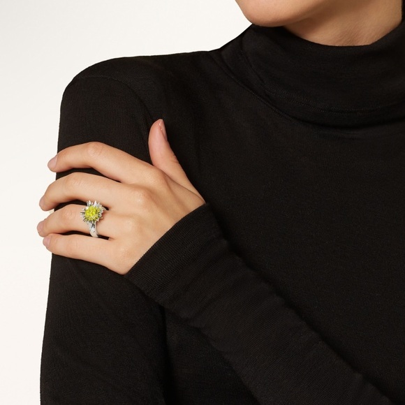 Marc Jacobs The Future Floral Ring - Picture 4 of 11